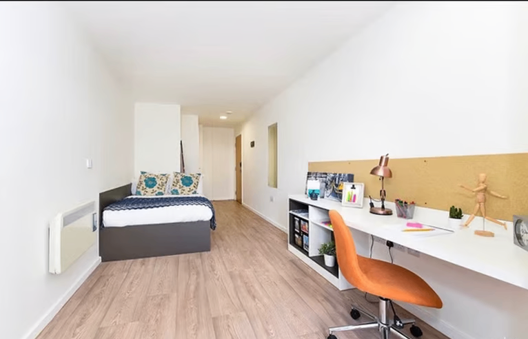 Spacious & Cosy En-suit Room for Rent – CH1 4GX