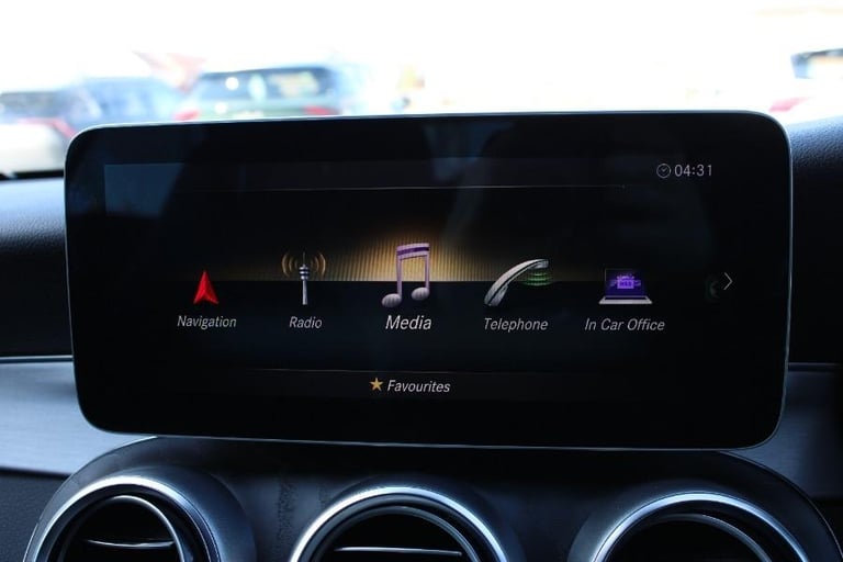 2020 Mercedes-Benz C-Class 2.0 C300d Amg Line (premium) Cabriolet 2dr Diesel G Tronic Plus Euro 6...