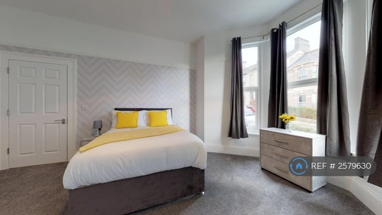 1 bedroom in West Hill Road, Plymouth, PL4 (#2579630)