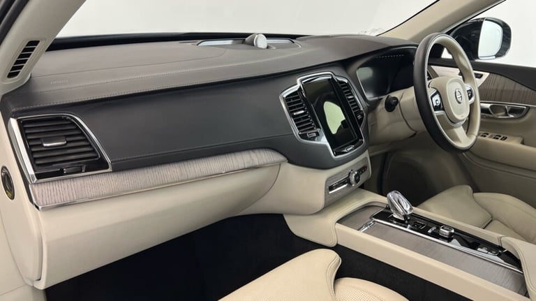 2024 Volvo XC90 2.0 B5P [250] Ultra Dark 5dr AWD Geartronic ESTATE PETROL Automatic