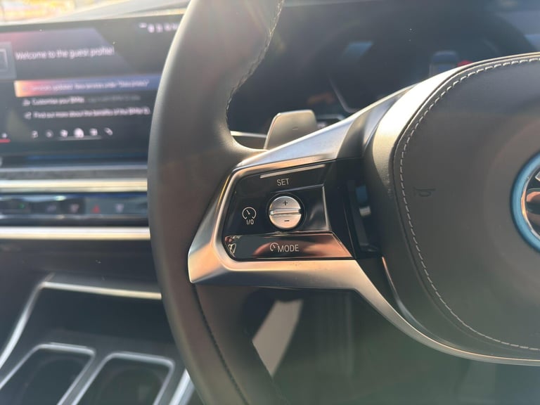 2025 BMW 7 Series 3.0 750e 22.1kWh Excellence Saloon 4dr Petrol Plug-in Hybrid Auto xDrive Eu SAL...