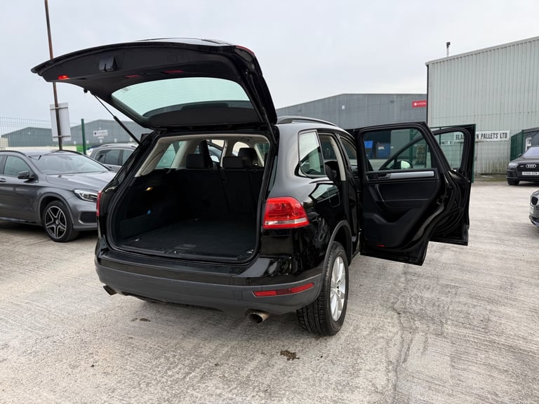 2015 Volkswagen Touareg 3.0 TDI V6 BlueMotion Tech Escape SUV 5dr Diesel