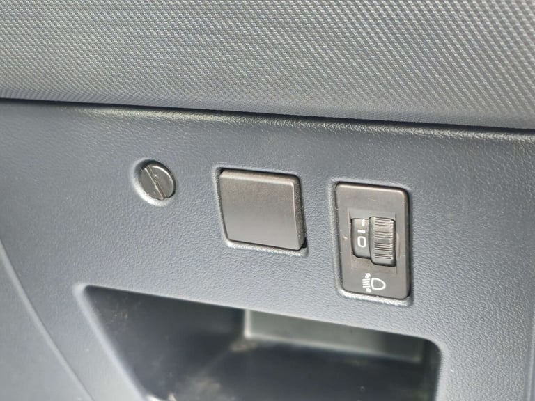 2012 Peugeot 308 1.6 308 Active HDi 5dr Hatchback Diesel Manual