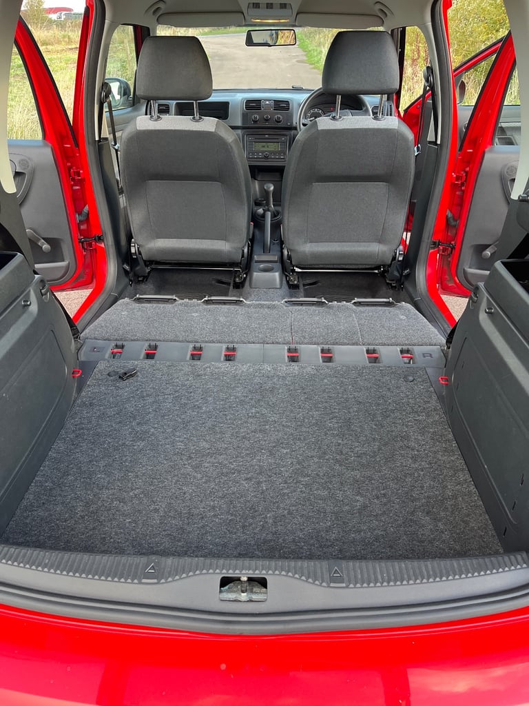 Skoda, ROOMSTER, MPV, 2010, Manual, 1390 (cc), 5 doors