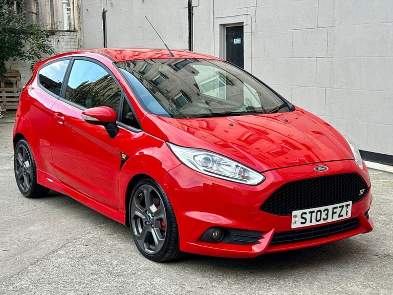 image for 2016 FORD FIESTA 1.6 T EcoBoost ST-3 Red Manual Petrol