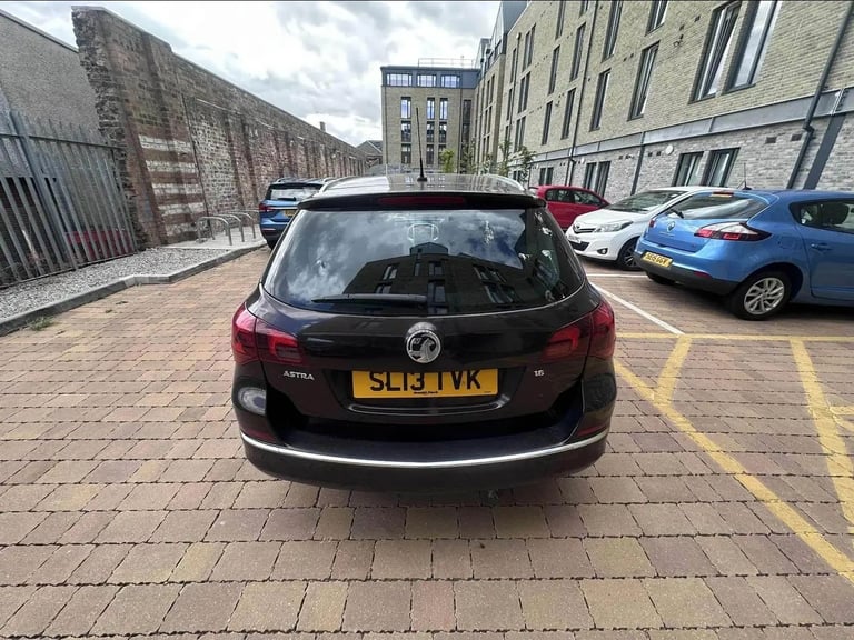 Vauxhall, ASTRA, Estate, 2013, Automatic, 1598 (cc), 5 doors