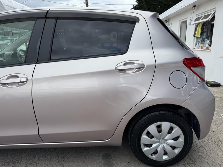 2012 Toyota Vitz YARIS 1.0 AUTO 5DR Hatchback Petrol Automatic