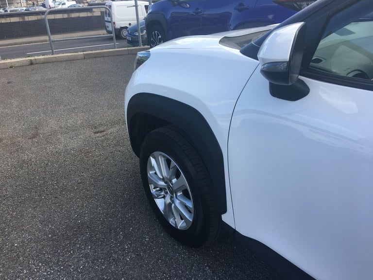 2023 Toyota Yaris Cross 1.5 VVT-h Icon SUV 5dr Petrol Hybrid E-CVT Euro 6 (s/s) (116 ps) HATCHBAC...