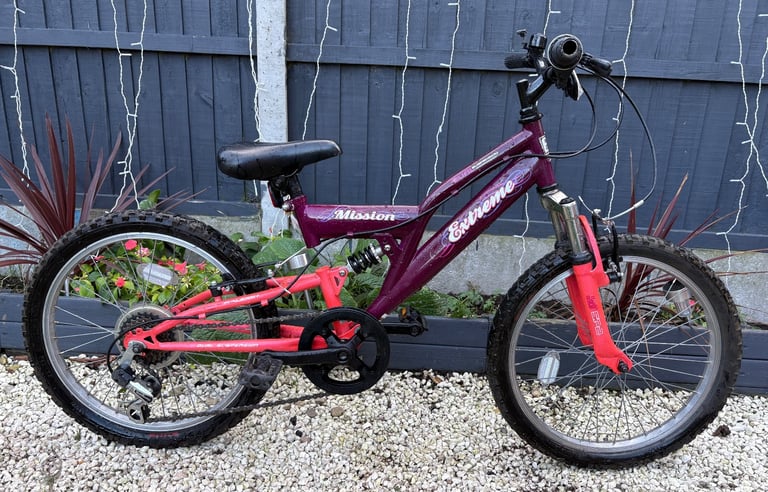 Little girls full suspension bike 