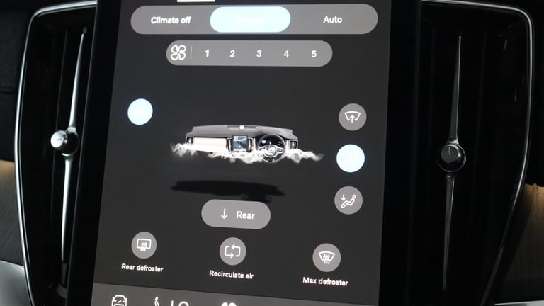2025 Volvo XC90 T8 PHEV AWD Ultra, Dark, 7 Seats (Sunroof, Pilot Assist, Bowers &amp; Wilkins) ES...