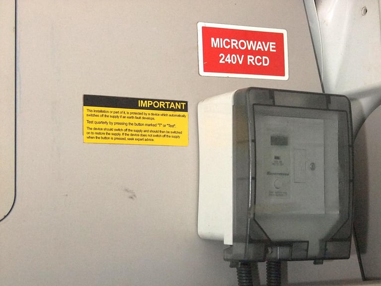 2014 "64" Iveco Daily 70C17 EEV, 7 tonne HGV Panel Van +TAIL LIFT, Digital Tacho