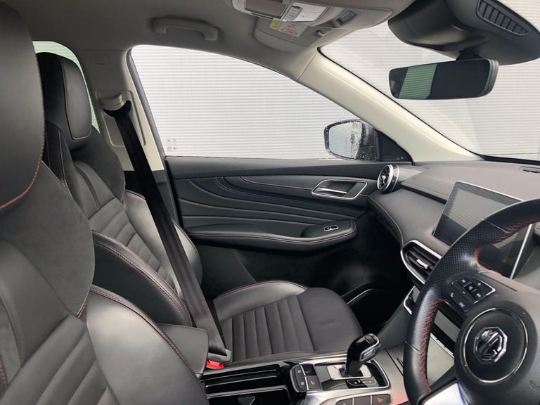 2023 MG MG HS 1.5 T-GDI 16.6kWh Trophy Auto Euro 6 (s/s) 5dr ESTATE Petrol/Electric Hybrid Automatic