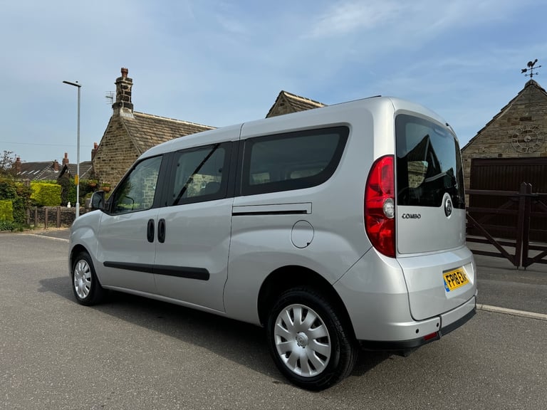 2018 Vauxhall Combo 2018 VAUXHALL COMBO 1.3 CDTI 16V COLORADO LWB EURO 6 CREW VAN Crew Van Diesel...
