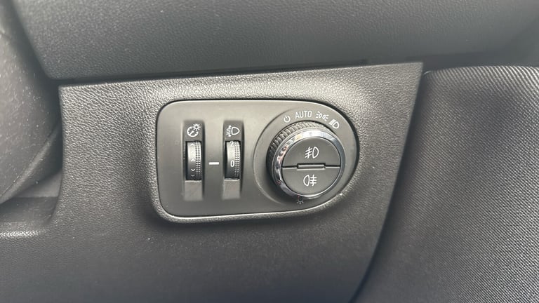 2019 Vauxhall Corsa 1.4i ecoTEC Griffin Hatchback 5dr Petrol Manual Euro 6 (90 ps) Hatchback Petr...