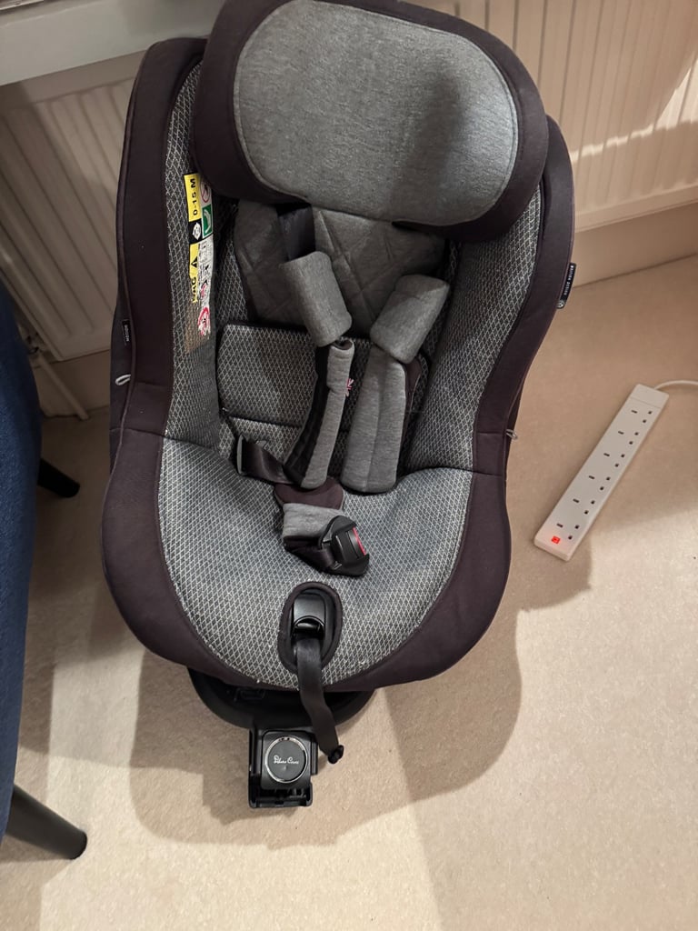 image for 🎁 FREE Silver Cross Baby Car Seat – Gently Used & Ready for a New Home!