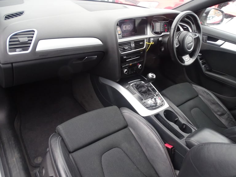 AUDI A4 2.0 TDI S line White Manual Diesel 2014