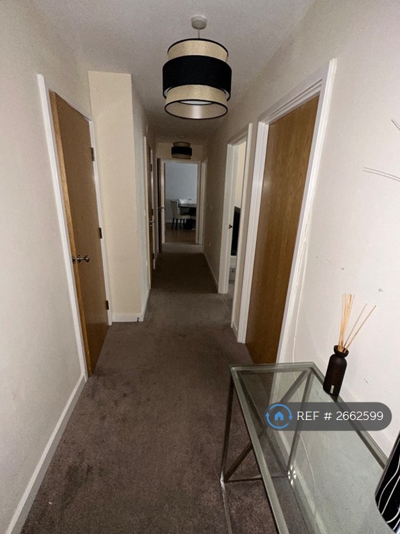 3 bedroom flat in Boulevard Drive, London, Colindale, NW9 (3 bed) (#2662599)