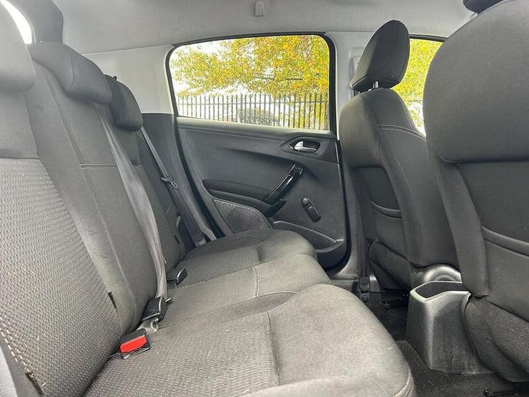 2018 Peugeot 208 1.2 PureTech Allure Hatchback 5dr Petrol Manual Euro 6 (s/s) (82 ps) Hatchback P...