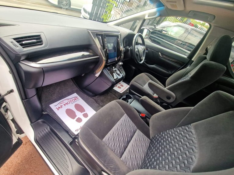 2016 Toyota Alphard 2.5  Petrol Automatic