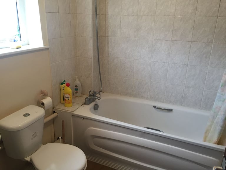image for se166qe small room 2 by 3 meter bille inc furnished bus at door jubilee 