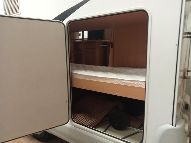 EUROMOBIL 6/7 BERTH 08 PLATE 