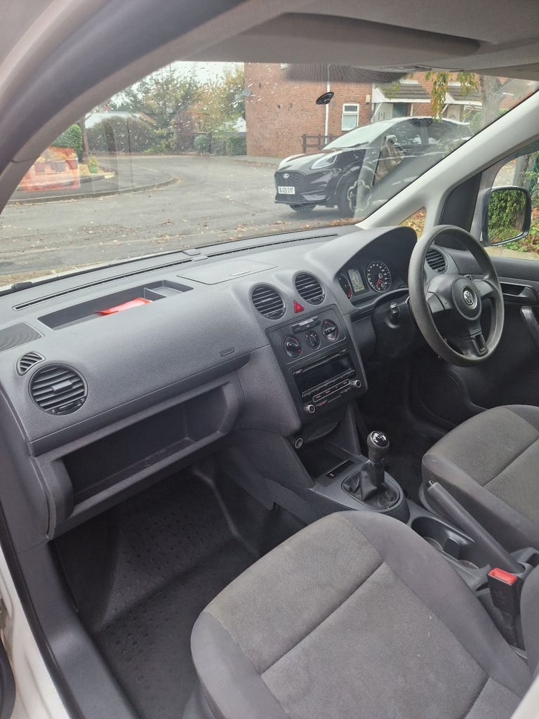 2014 Volkswagen Caddy Van 1.6 TDI Trendline. 103k Miles. 13 Month Mot. Mini Camper Conversion