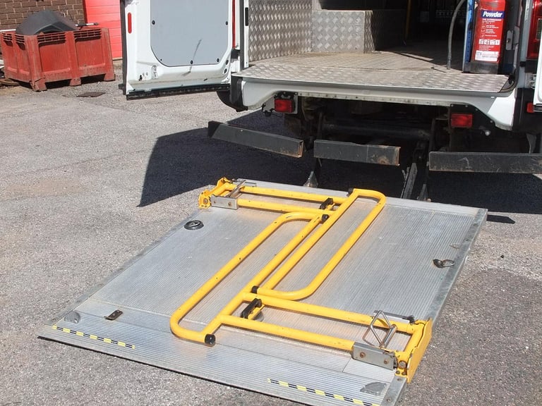 2014 "64" Iveco Daily 70C17 EEV, 7 tonne HGV Panel Van +TAIL LIFT, Digital Tacho