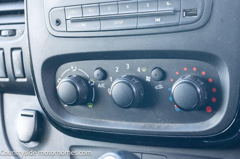 2015 Vauxhall Vivaro