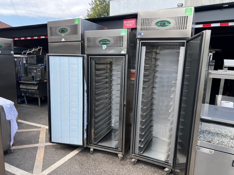 HIGH QUALITY FREEZER OR FRIDGE FOSTER BAKERY CHICKEN SHOP CATERING COMMERCIAL SHOP