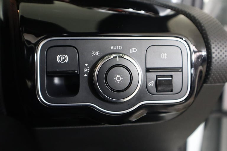 2021 Mercedes-Benz CLA 1.3 CLA180 AMG Line (Premium Plus 2) Coupe 7G-DCT Euro 6 (s/s) 4dr Saloon ...
