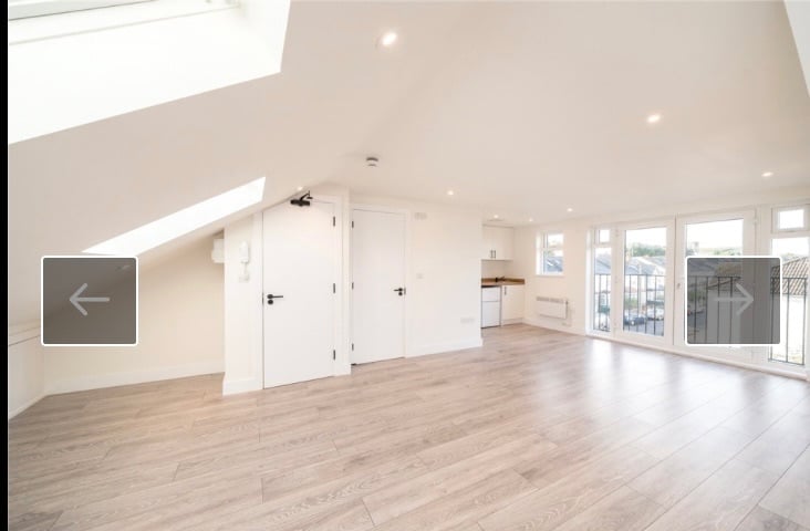 Large modern clean Studio available. 5mins walk to Tooting Bec Tube