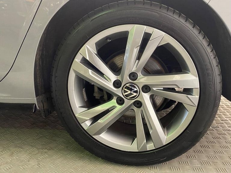 2022 Volkswagen Golf 1.5 Tsi R Line Hatchback 5dr Petrol Manual Euro 6 (s/s) (150 Ps) HATCHBACK P...