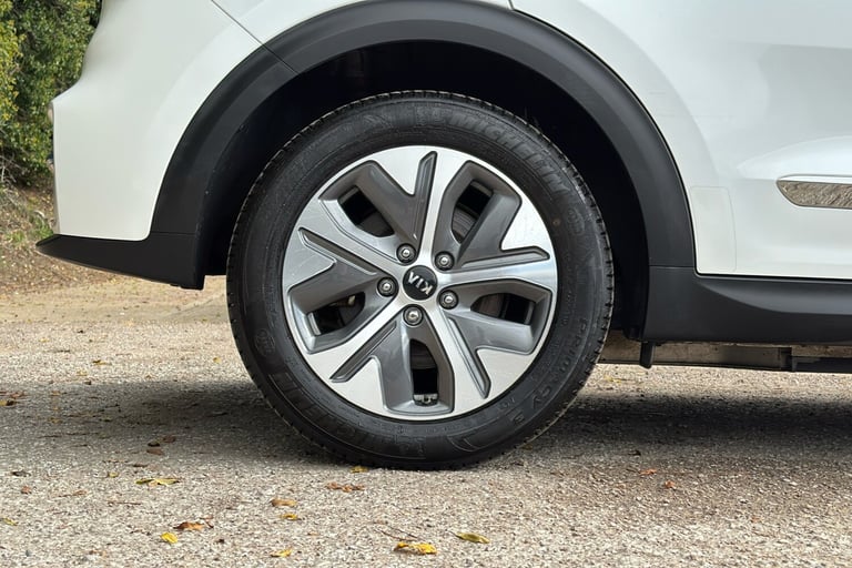  Kia Niro Electric 64kwh 4 Plus Suv 5dr Electric Auto 201 Bhp Electric