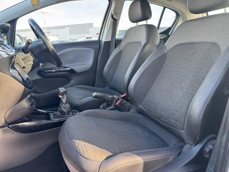 2015 Vauxhall Corsa 1.2 SE 5dr HATCHBACK Petrol Manual