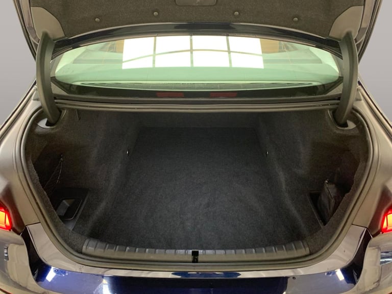 2021 BMW 5 Series 2.0 520d MHT SE Saloon 4dr Diesel Hybrid Steptronic Euro 6 (s/s) (190 ps) - Sal...