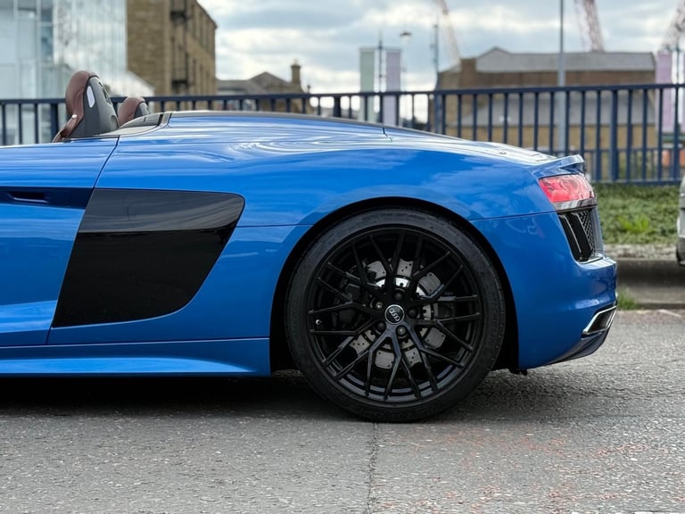 Audi R8 5.2 FSI V10 Spyder S Tronic quattro Euro 6 (s/s) 2dr