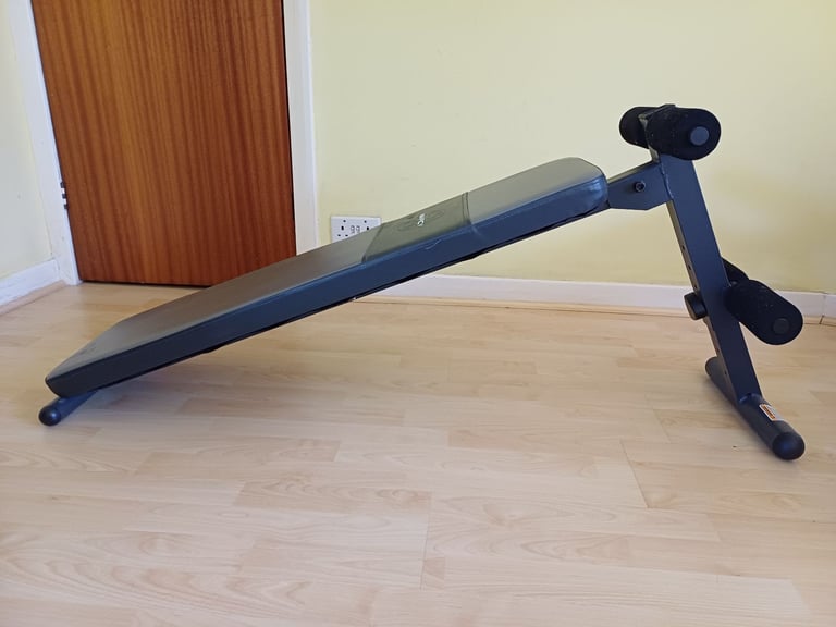 image for Sit up bench (great condition)