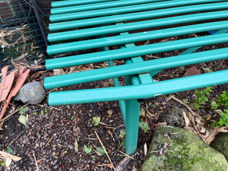 RICHMOND BENCH LONG RAILWAY STYLE GARDEN BENCH SEAT - FOLIAGE GREEN