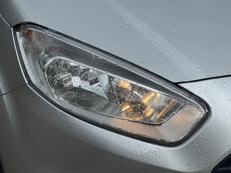 2022 Ford Transit Courier 1.0 EcoBoost Limited L1 Euro 6 5dr PANEL VAN Petrol Manual