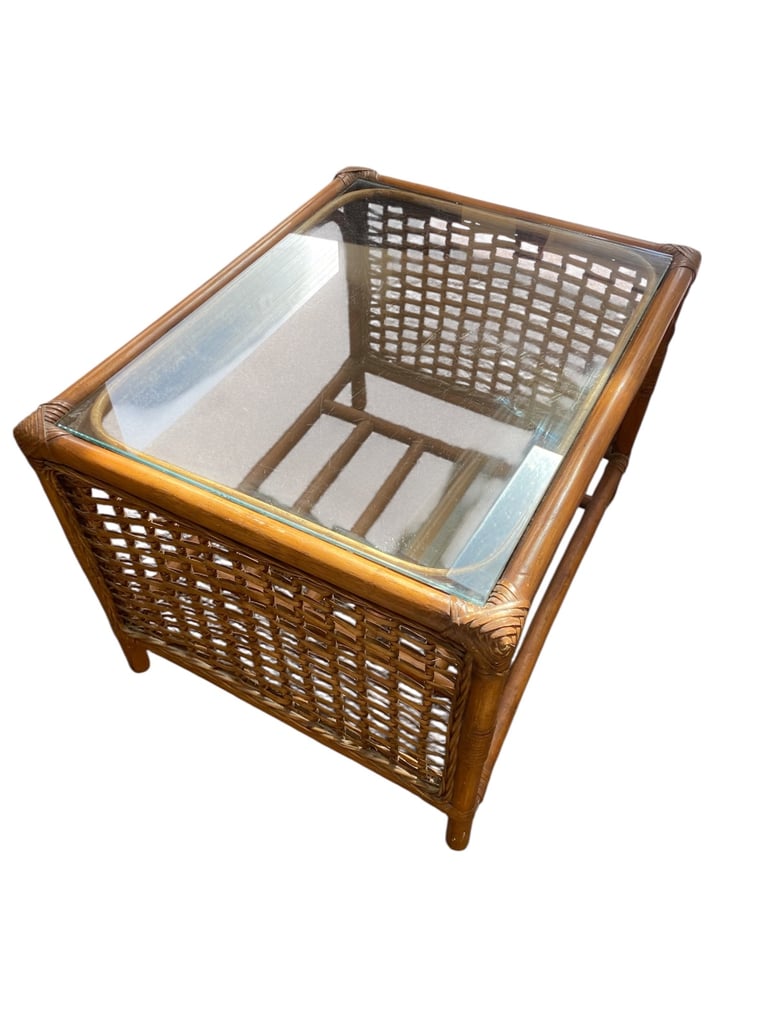 Wicker coffee table with glass top and shelf