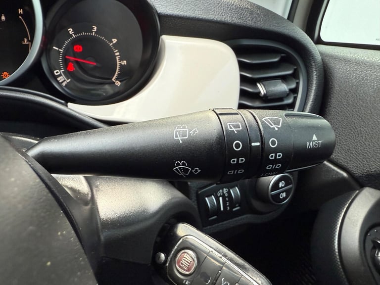 2015 Fiat 500X 1.6 MultiJetII Pop Star Euro 6 (s/s) 5dr HATCHBACK Diesel Manual