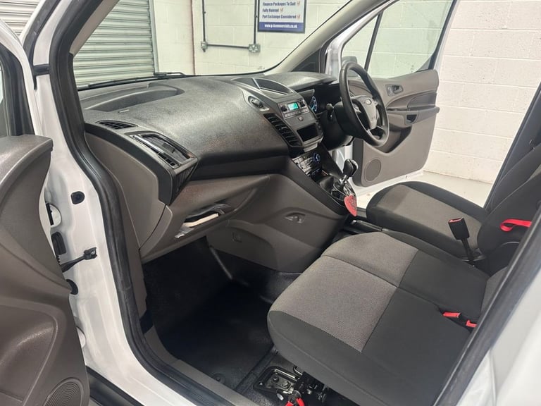 2019 68 FORD TRANSIT CONNECT 1.5 200 ECOBLUE PANEL VAN 5DR DIESEL L1 EURO 6 * 17