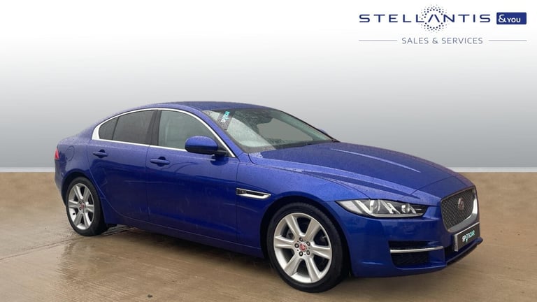 2017 Jaguar XE 2.0d Portfolio Saloon 4dr Diesel Auto Euro 6 (s/s) (180 ps) Saloon Diesel Automatic