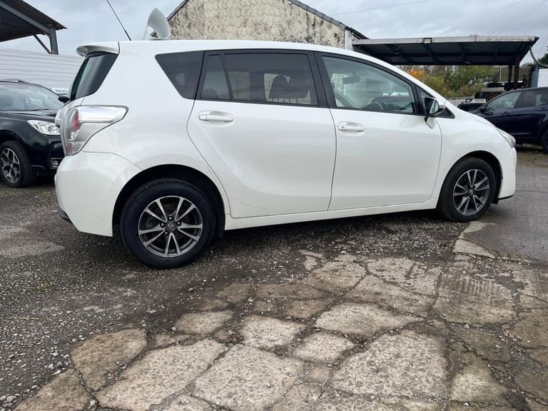 2015 Toyota Verso 1.6 D-4D Icon MPV 5dr Diesel Manual Euro 5 (s/s) (110 bhp) MPV Diesel Manual