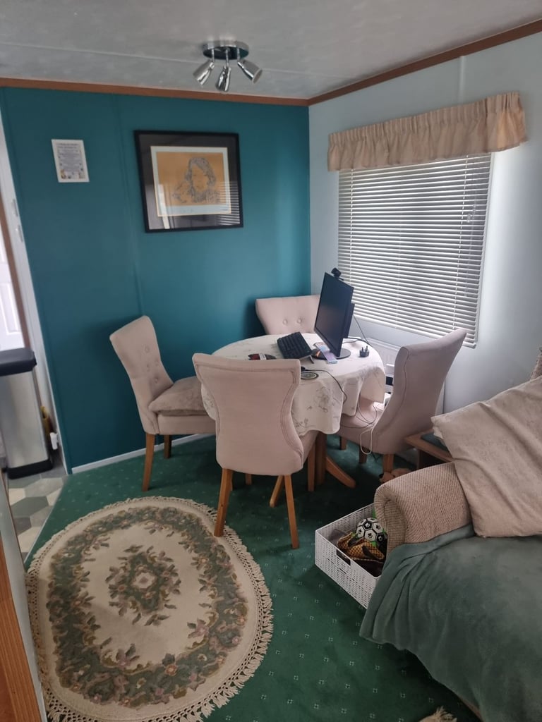 Willerby Salisbury Static Caravan 35 x 12 2 bedroom sited PRIVATE SALE