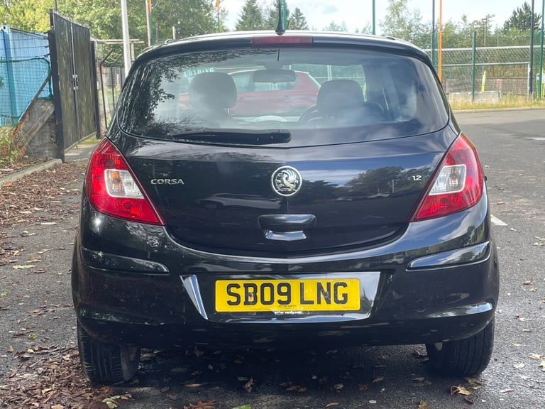 2009 Vauxhall Corsa 1.2i 16V Design 5dr HATCHBACK Petrol Manual