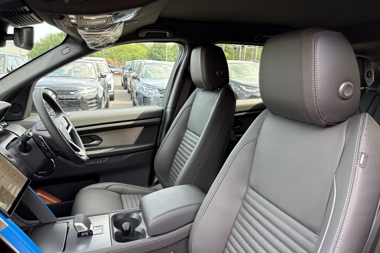 2025 Land Rover Discovery Sport 2.0 D200 MHEV Dynamic HSE Auto 4WD Euro 6 (s/s) 5dr SUV Automatic