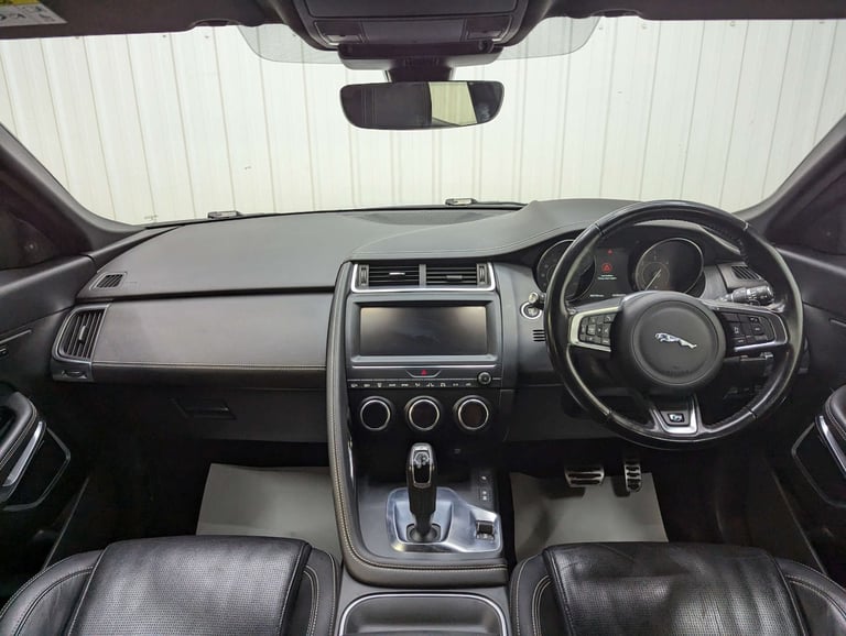 2018 Jaguar E-Pace 2.0 E-Pace R-Dynamic SE D AWD Auto 4WD 5dr SUV Diesel Automatic
