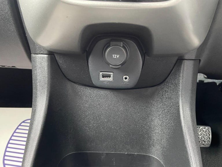  Toyota AYGO 1.0 VVT-i x-play Euro 5 5dr Euro 5 Petrol Manual