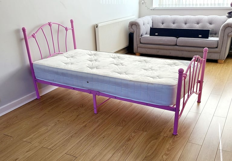 35 pounds if collected by you. 10 pounds extra if I deliver. (Assembled)